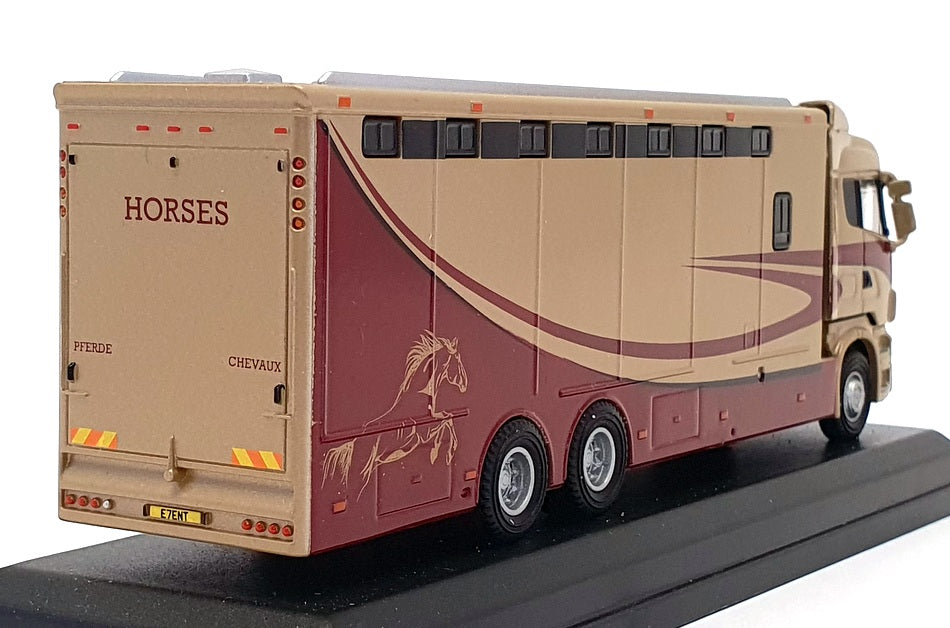 Oxford 1/76 Scale 76SHL01HB - Scania Highline Horsebox - Met Champagne
