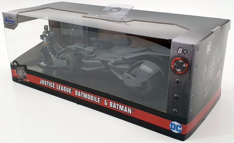 Jada 1/43 Scale Model Car 31706 - Justice League Batmobile & Batman