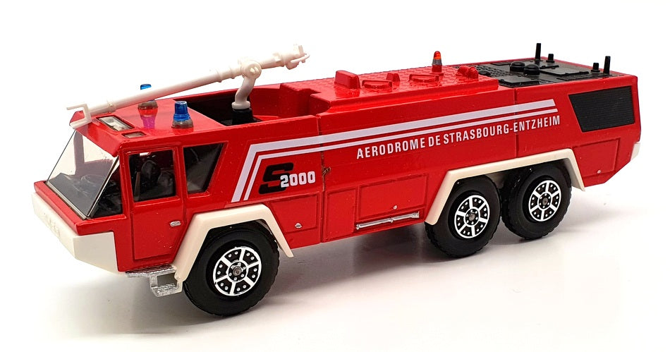 Solido 1/63 Scale 3123 - Sides 2000 Airport Fire Tender (Strasbourg Red