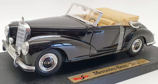 Maisto1/18 Scale Model Car 31806 - 1955 Mercedes Benz 300S - Black