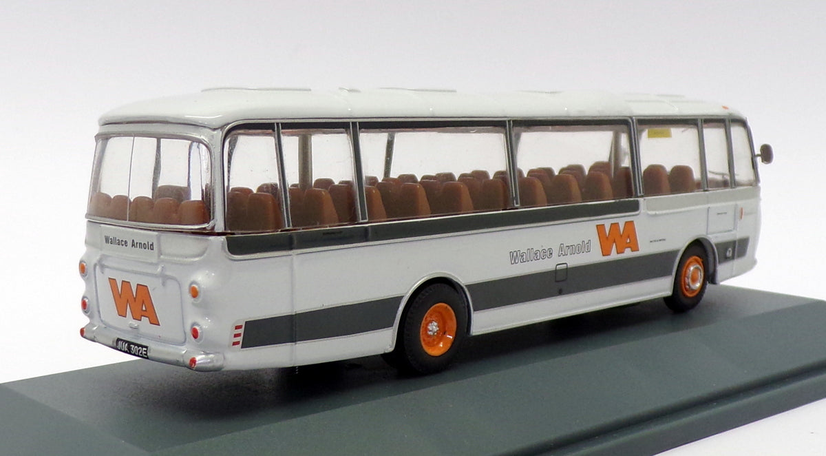 Corgi 1/76 Scale OM42415A - Plaxton Panorama Coach - Wallace Arnold