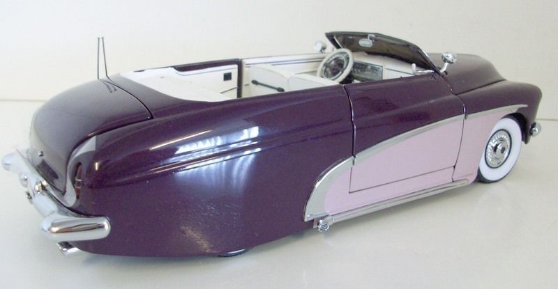 Danbury Mint 1/24 Scale - UB 57 1950 Mercury Custom Two tone Purple