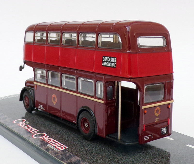 Corgi 1/76 Scale Bus OM41404 - AEC Regent V/Roe - Felix Motors Ltd