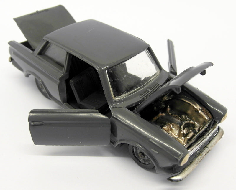 USSR Branded 1/43 Scale - USSR02 Ford Consul Cortina MK1 Grey