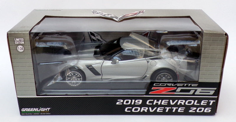 Greenlight 1/24 Scale 18256 - 2019 Chevrolet Corvette Z06 - Silver Silver Wheels