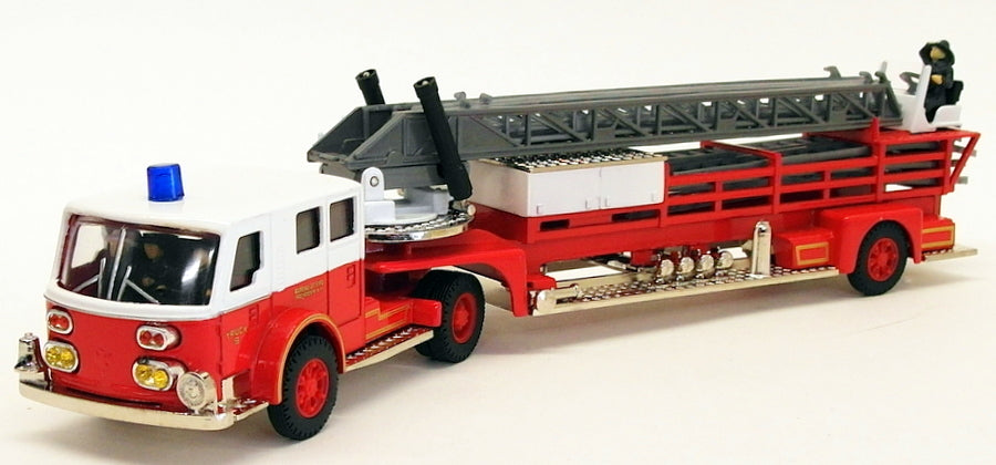 Corgi 1/50 Scale Fire Engine 51802 - ALF Aerial Ladder - Rochester NY