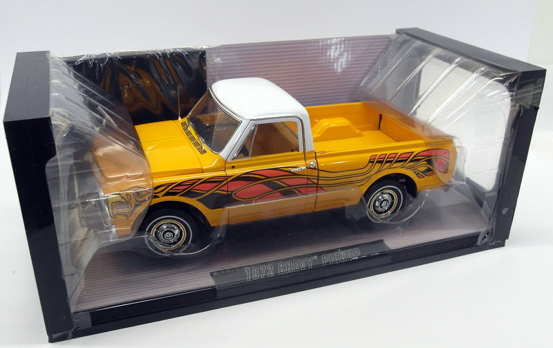 Highway 61 1/18 Scale - 50879 Chevy Fleetside Pickup Yellow Eagle