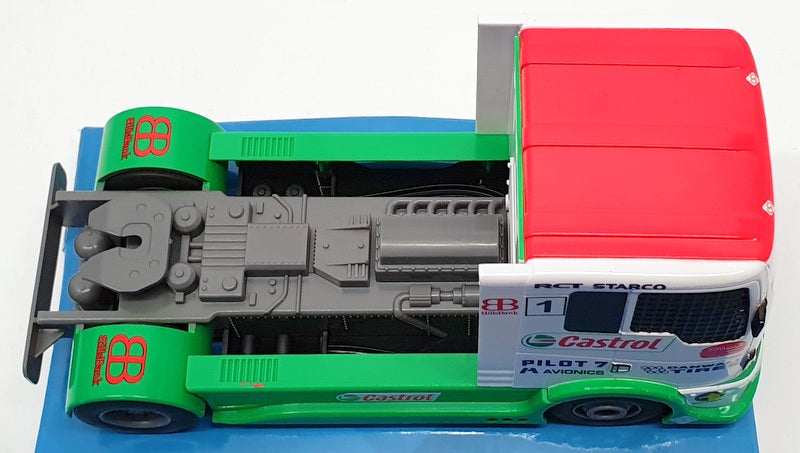 Scalextric 1/32 Scale C4156 - Team Racing Truck - White/Green