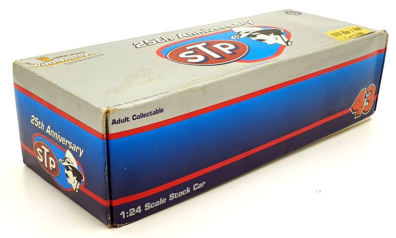 Action 1/24 Scale Diecast ACT23322A - 1979 Pontiac STP #43 B.Hamilton - Blue/Red