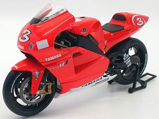 Minichamps 1/12 Scale 122 026303 - Yamaha YZR-M1 Yamaha Team M.Biaggi