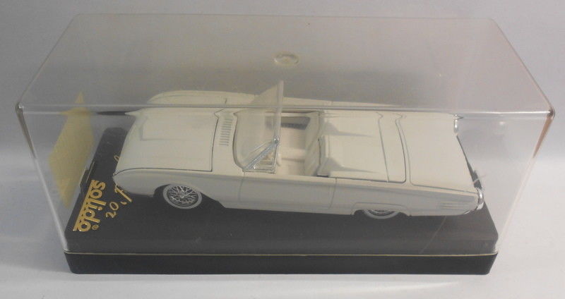 Solido 1/43 Scale Metal Model - SO215 FORD T-BIRD G-SPORT WHITE