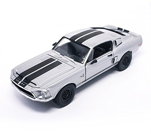 Road Signature 1/24 Scale Model Car 92168 - 1968 Shelby GT-500KR - Gold