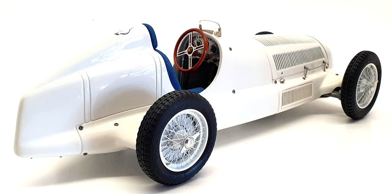 CMC 1/18 Scale Model Car M-065 - 1934 Mercedes Benz W25 - White