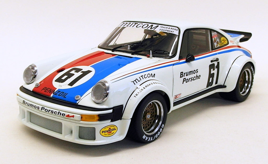 Schuco 1/18 Porsche 934 RSR #9 Vaillant