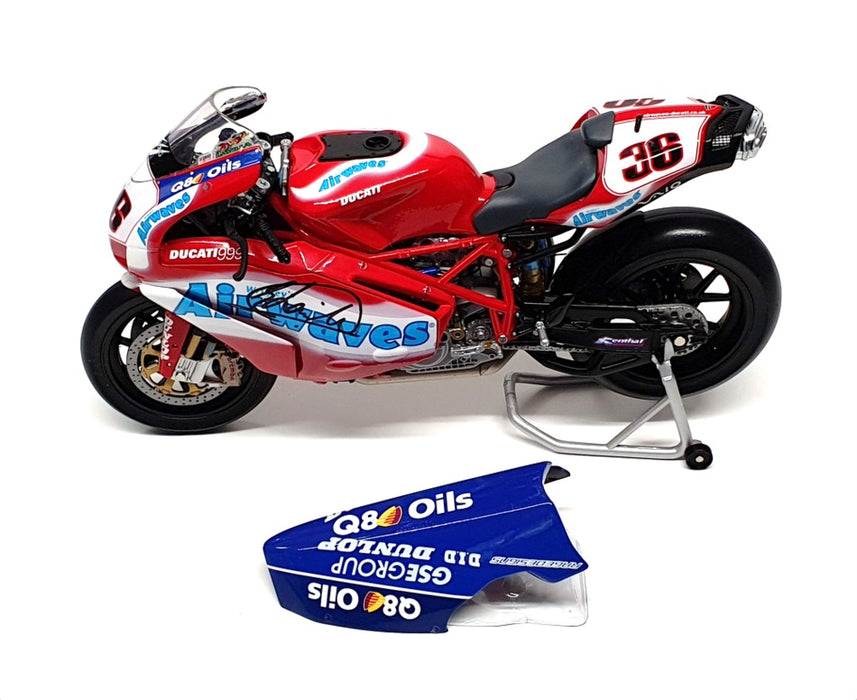 Minichamps 1/12 Scale 122 052236 - Ducati 999F04 Lavilla 2005 SIGNED