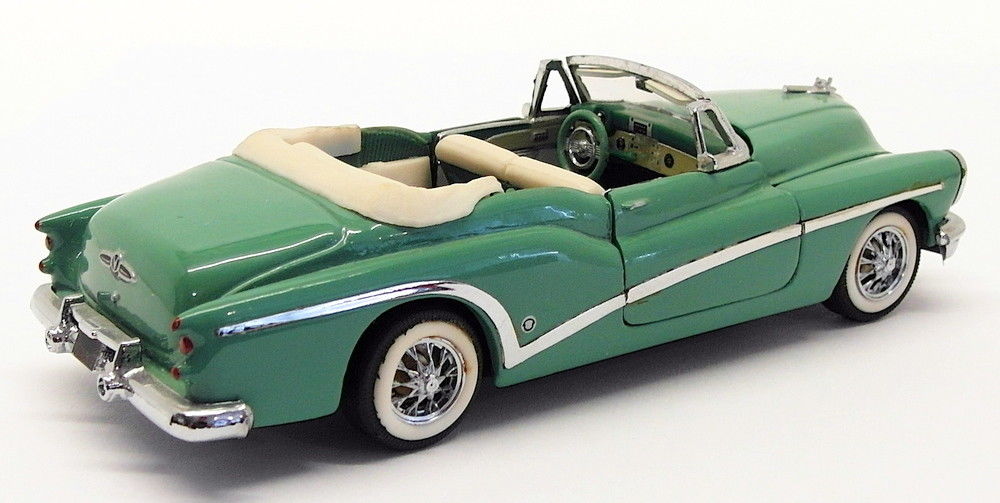 Franklin Mint 1/43 Scale Model Car B11KC70 - 1953 Buick Skylark - Green