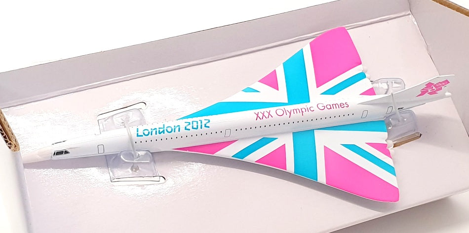 Corgi Appx 17cm Long Diecast TY84005 - Great British Classics - Concorde