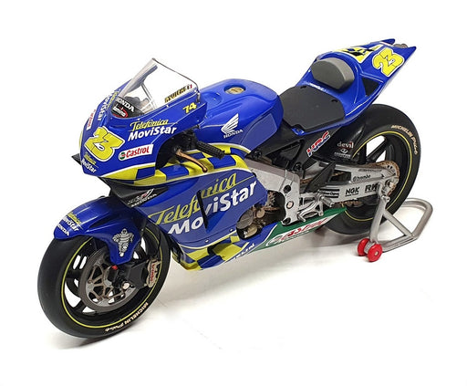 Minichamps 1/12 Scale 122 037123 - Honda RC211V R. Kiyonari MotoGP 2003