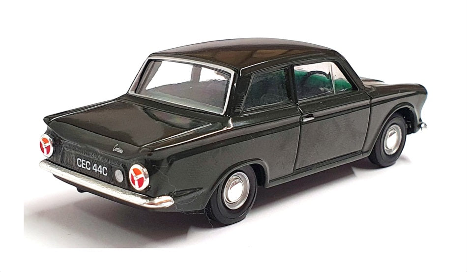 Vanguards 1/43 Scale VA07300 - Ford Cortina Mk1 - Goodwood Green