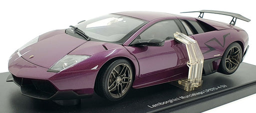 Autoart 1/18 Scale Diecast 74628 - Lamborghini Murcielago LP670-4 SV Purple