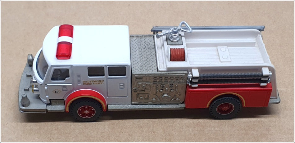 Corgi 1/50 Scale 51702 - American La France Pumper Baltimore - White/Red 