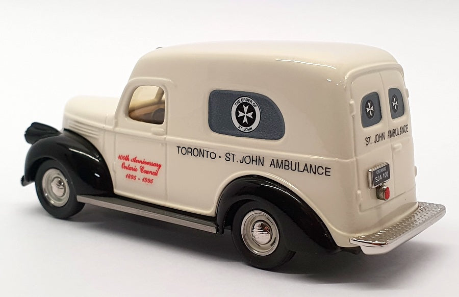 Durham Classics 1/43 Scale DC-19 - 1941 Chevrolet St John Ambulance