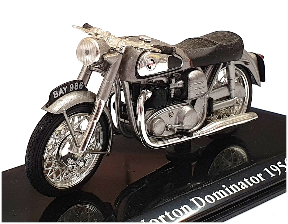 Atlas Editions 1/24 Scale 4 658 112 - 1956 Norton Dominator - Silver/Grey