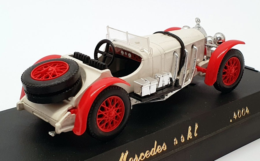 Solido 1/43 Scale Model Car 4004 - Mercedes Benz SSKL - Red/White