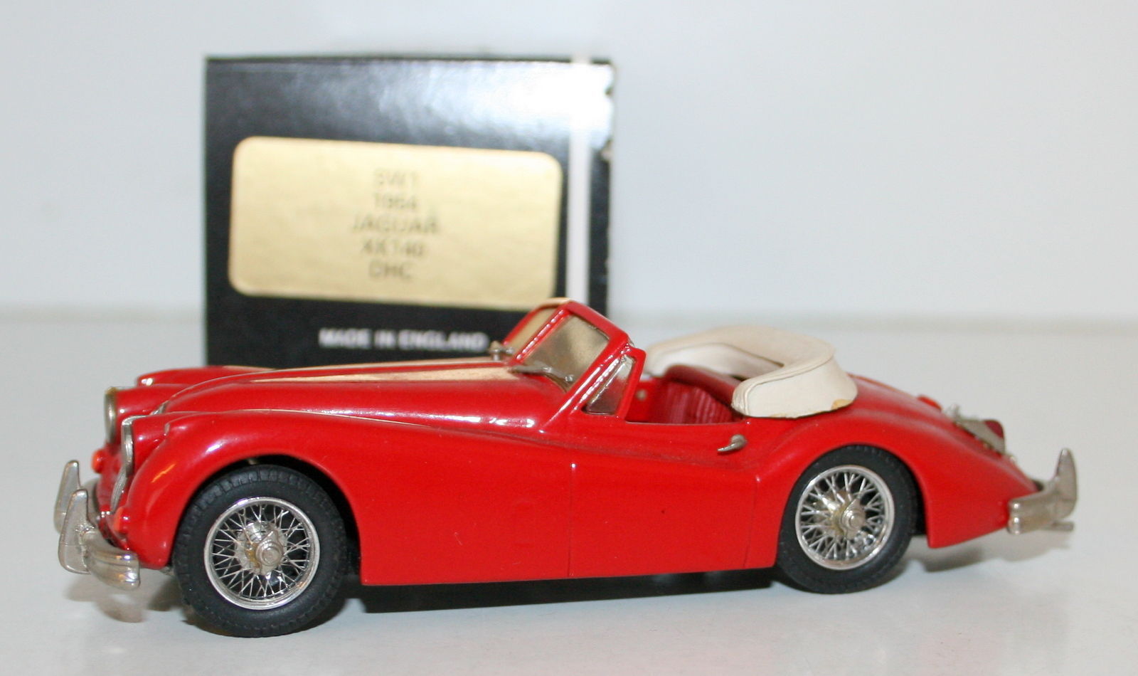 Western Models / Small Wheels 1/43 Scale SW1 - 1954 Jaguar XK14- DHC - Red