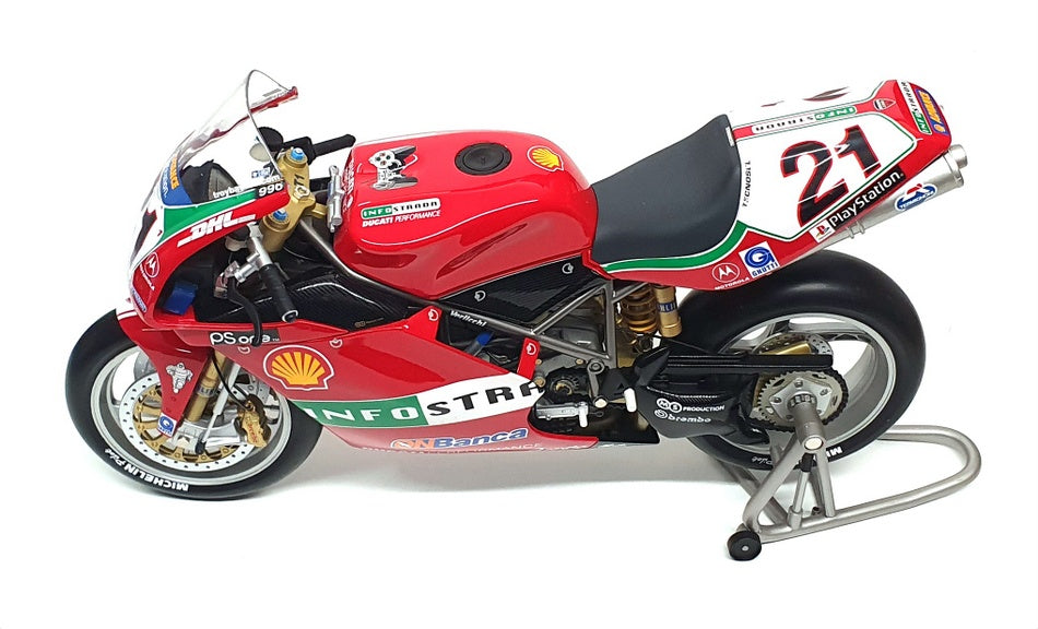 Minichamps 1/6 Scale 062 011221 - Ducati 996R T. Bayliss WSB 2001 World Champion