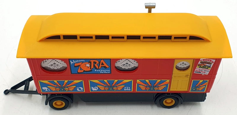 Corgi 1/50 scale Diecast 31702C - Saddlers Funfair Living Caravan Wagon
