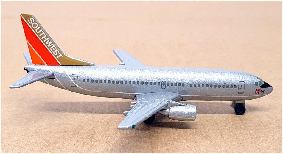 Herpa Wings 1/500 Scale 500555 - Boeing 737 Aircraft - Southwest Airlines