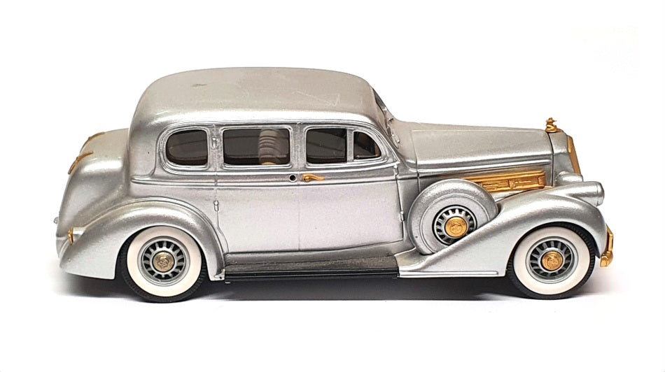 Brooklin Models 1/43 Scale BRK81 - 1936 Pierce Arrow 1601 Sedan - Silver