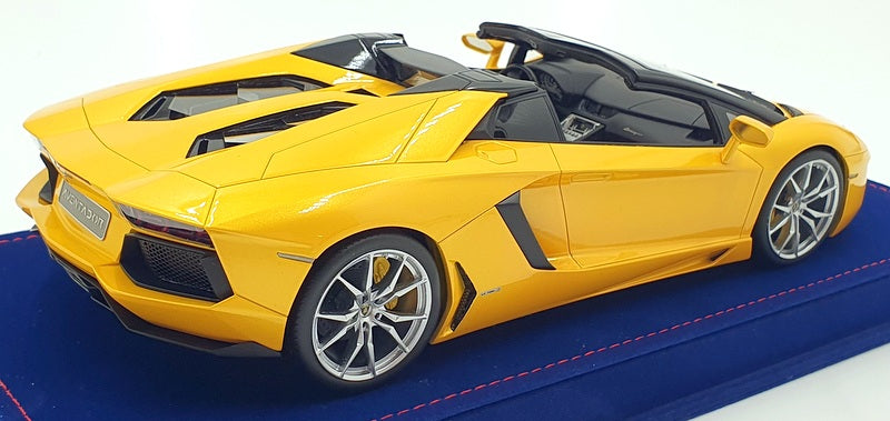 MR Models 1/18 Scale LAMBO010E - Lamborghini Aventador LP700-4 Roadster Orion