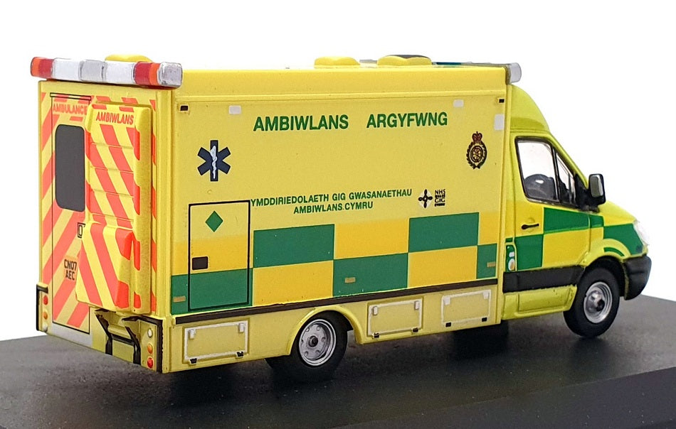 Oxford Diecast 1/76 Scale 76MA001 - Mercedes Benz Welsh Ambulance