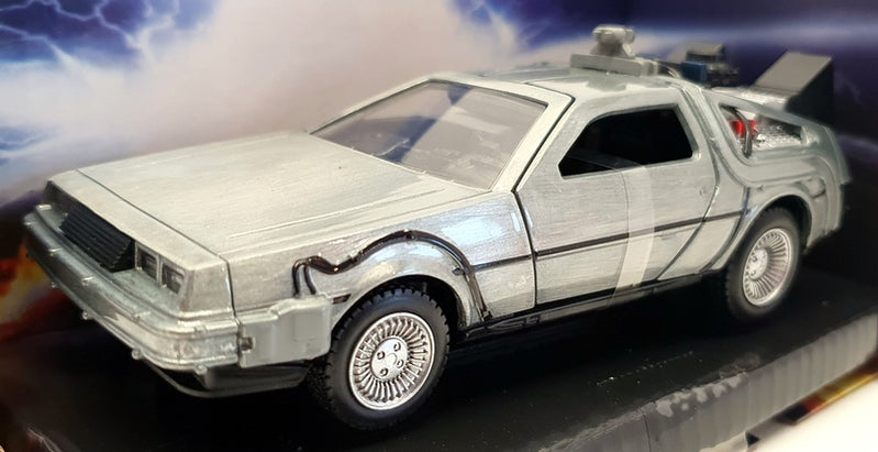 Sun Star 2712, De Lorean DMC 12 - Back To The Future Part 3 - Free Price Guide & Review