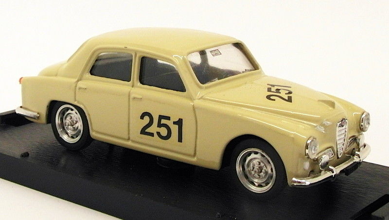 Brumm 1/43 Scale Model Car R90 - 1950 Alfa Romeo 1900 Mille Miglia