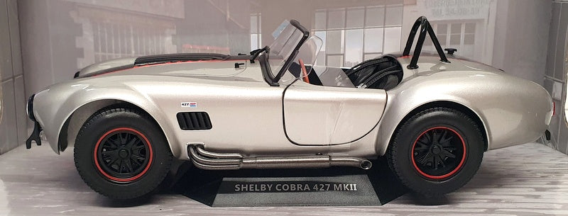 Solido 1/18 Scale S1804907 - AC Cobra 427 MKII Custom 1965 - Silver