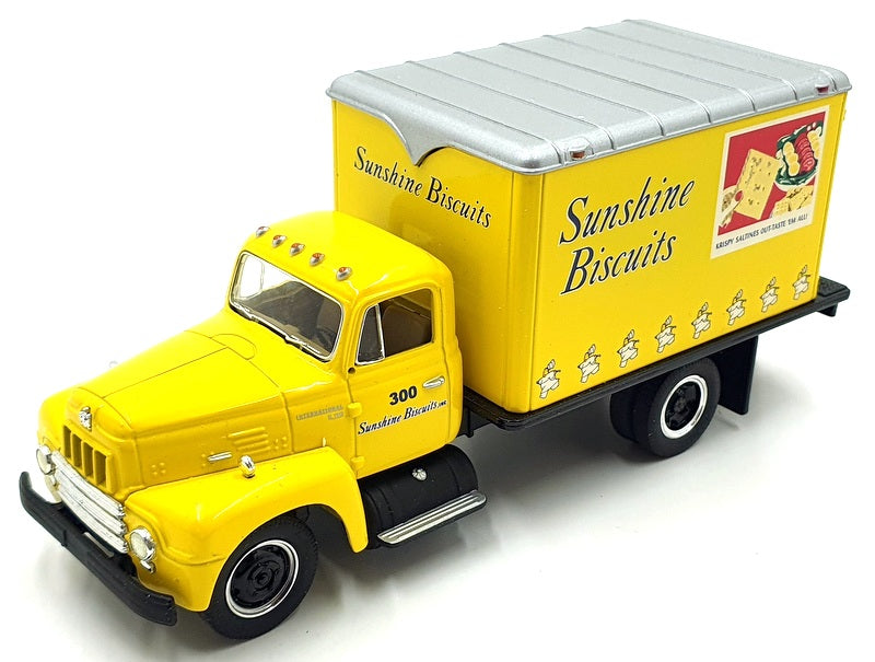 First Gear 1/34 Scale 10-1473 International R-190 Goods Van Sunshine Biscuits