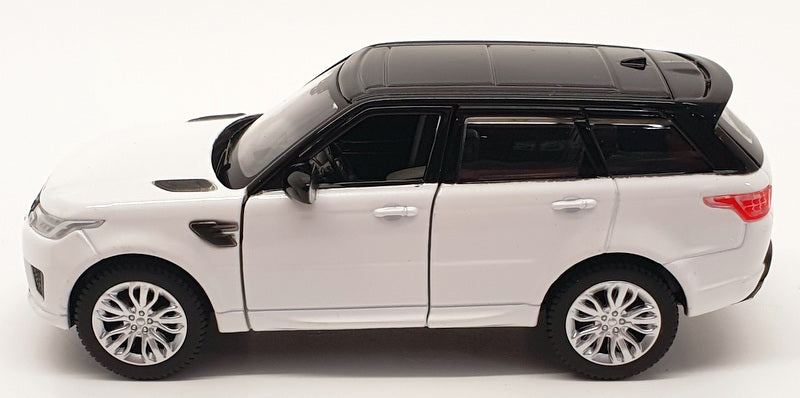 Tayumo 1/36 Scale Pull Back & Go 36100015 - Range Rover Sport - Fuji White