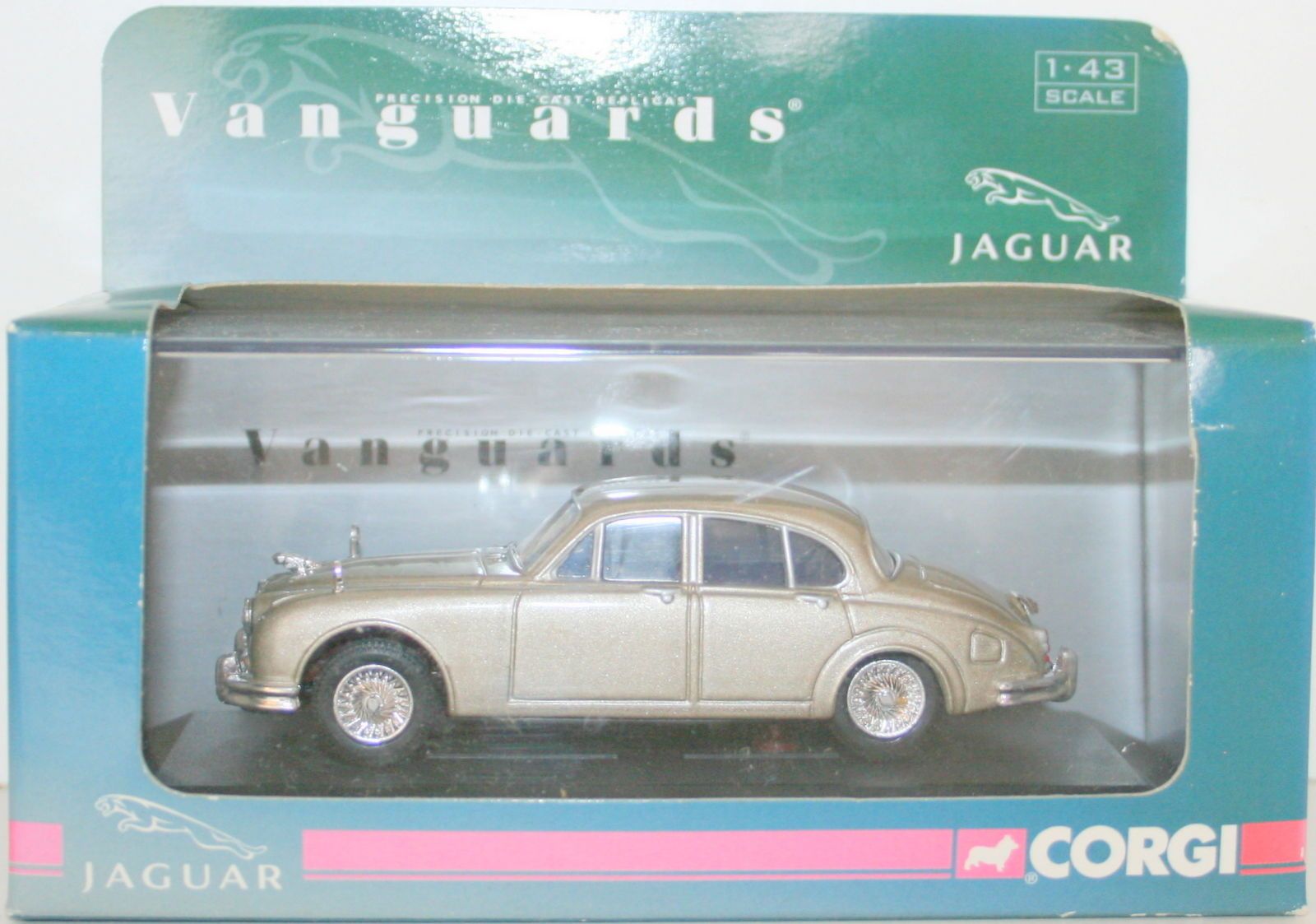 VANGUARDS 1/43 VA08405 JAGUAR MK2 GOLDEN SAND