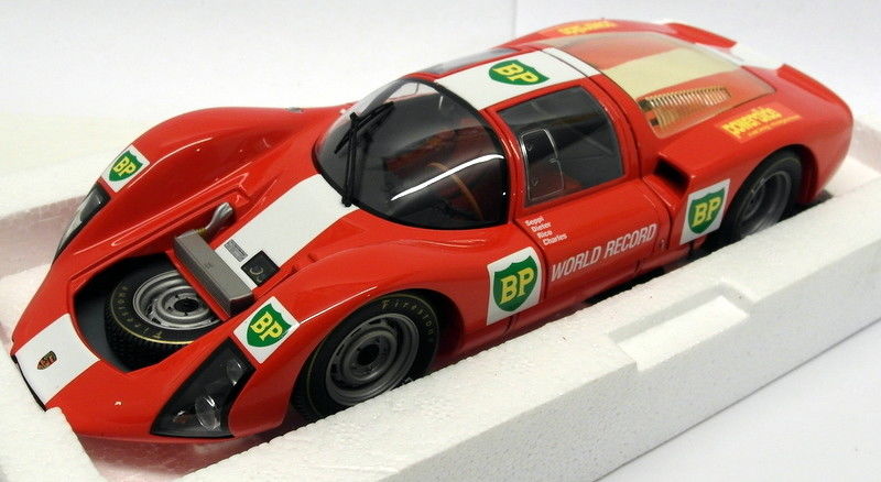Minichamps 1/18 Scale Diecast 100 676100 Porsche 906E BP Monza 67 Model Car