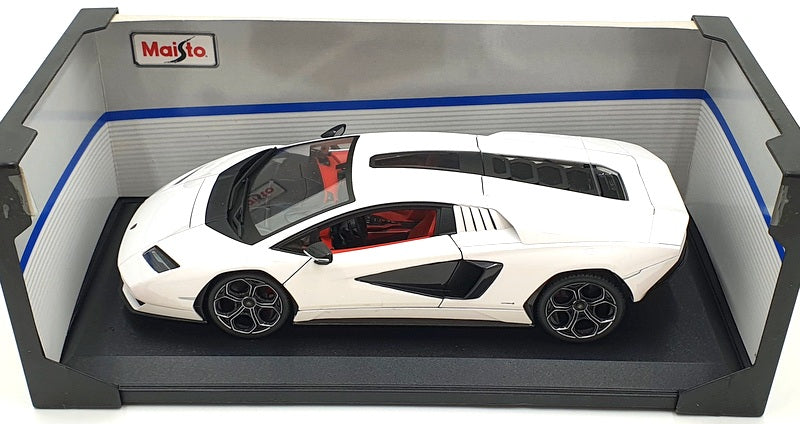 Maisto 1/18 Scale Diecast 31459 - Lamborghini Countach LPI 800-4 - White