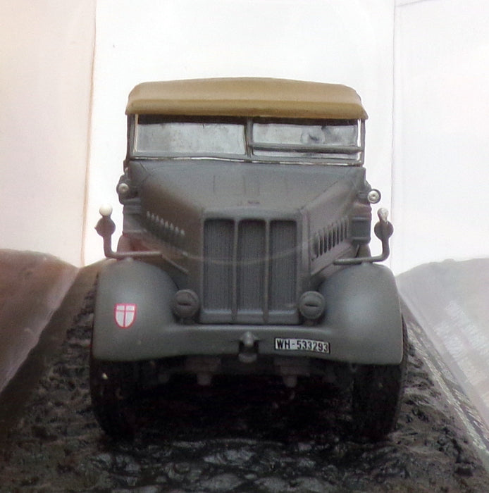 Altaya 1/72 Scale A3520J - Schwerer Zugkraftwagen 18t (Sd.Kfz.9) Famo - USSR '41
