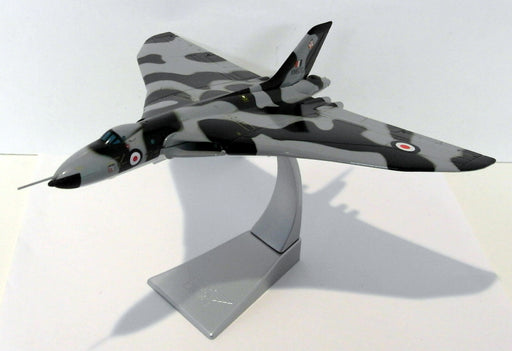 Corgi 1/144 Scale diecast AA31201 Avro Vulcan B.2 XM600 617 Dambusters Sqn 1973