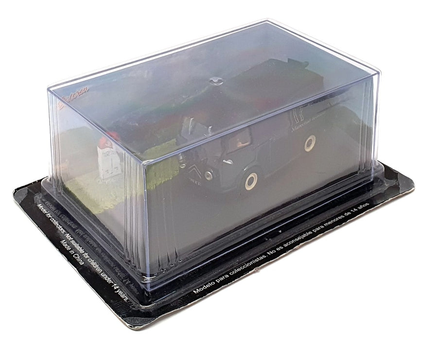 Altaya 1/43 Scale AL091121 - Citroen Tub Diorama Marechal Ferrant - Dk Blue