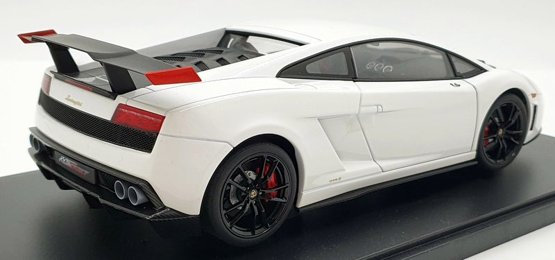 Autoart 1/18 Scale Diecast 74693 Lamborghini Gallardo LP570 Supertrofeo- White