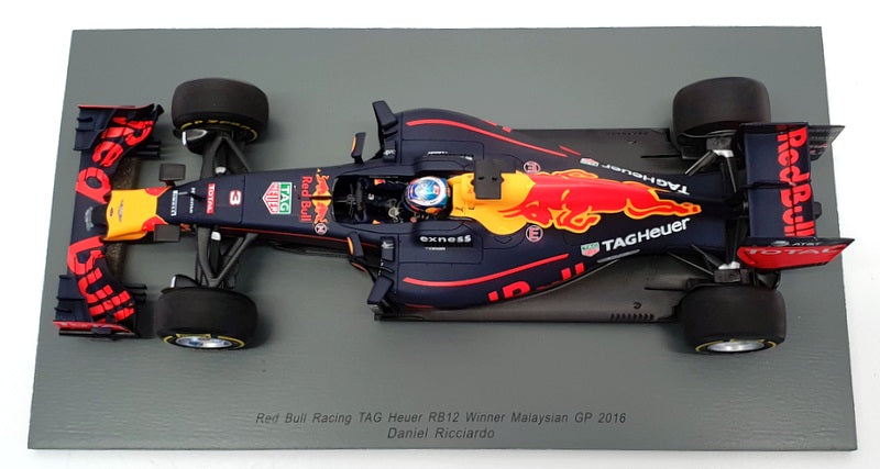 Spark 1/18 Scale 18S251 - Red Bull RB12 #3 D.Ricciardo Malaysian GP 2016