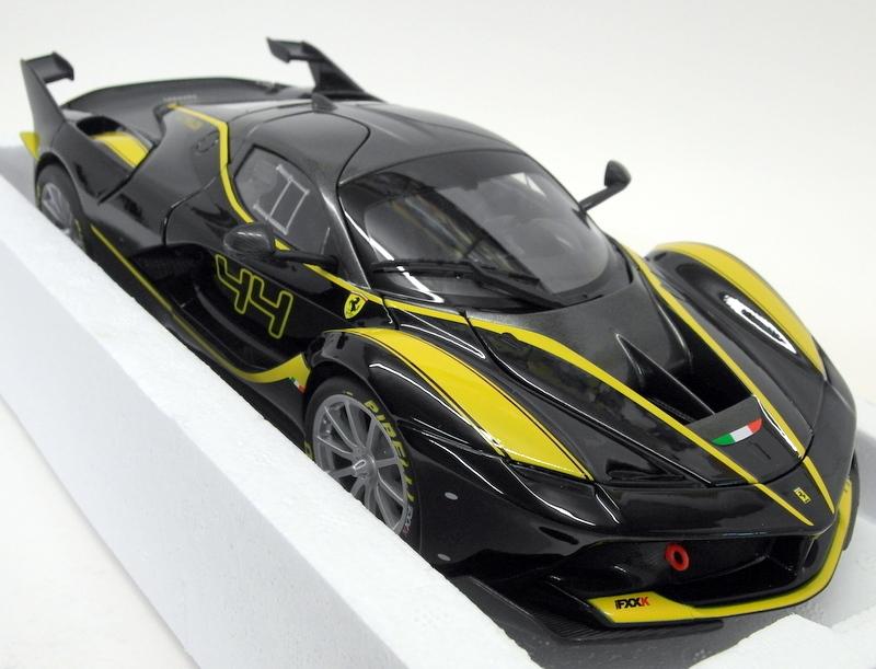 Burago 1/18 Scale Diecast - 18-16907B Ferrari FXX K Black Yellow Model Supercar