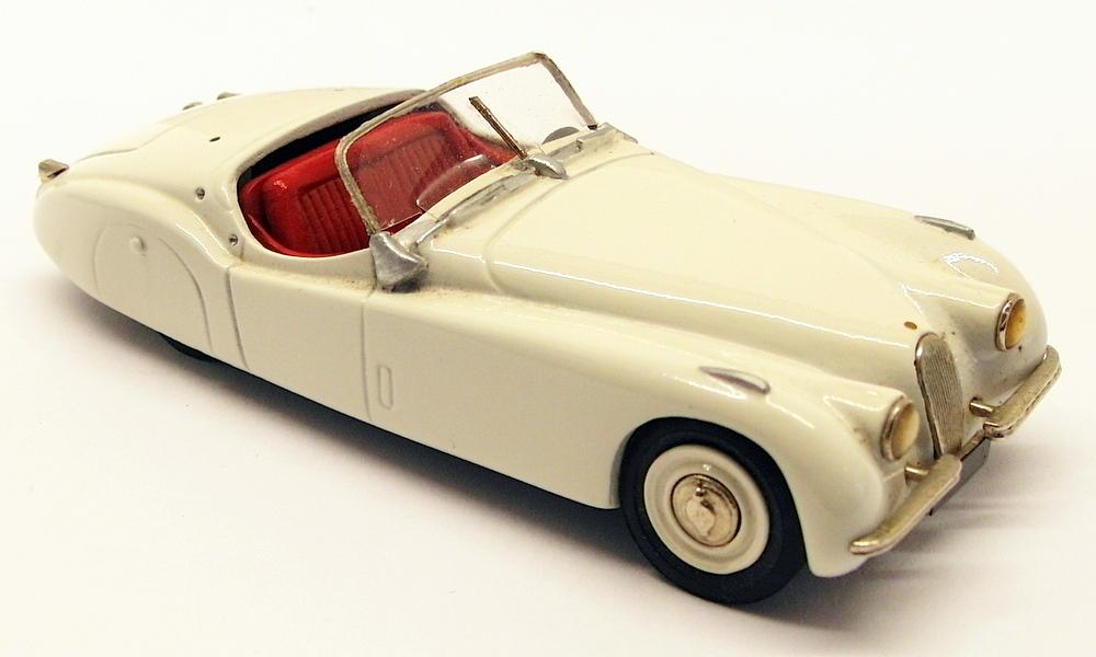 Gems & Cobwebs 1/43 Scale Model Car GC30 - 1950 Jaguar XK120 - White
